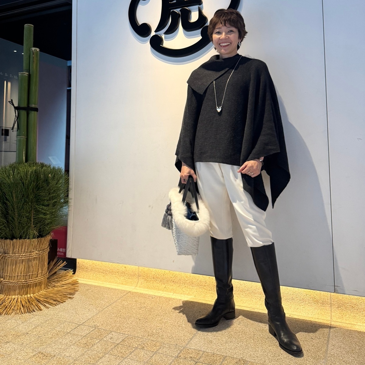 ZARAの美シルエットケープを羽織って銀座で同窓会