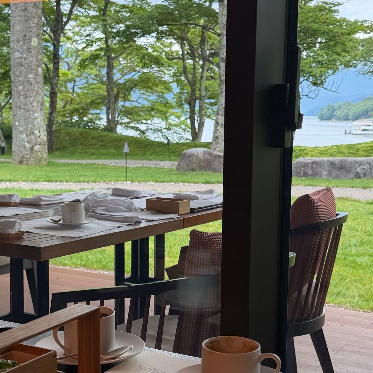 【リッツカールトン日光②】中禅寺湖の景色を楽しむ朝食と「レークハウス」で味わうディナー