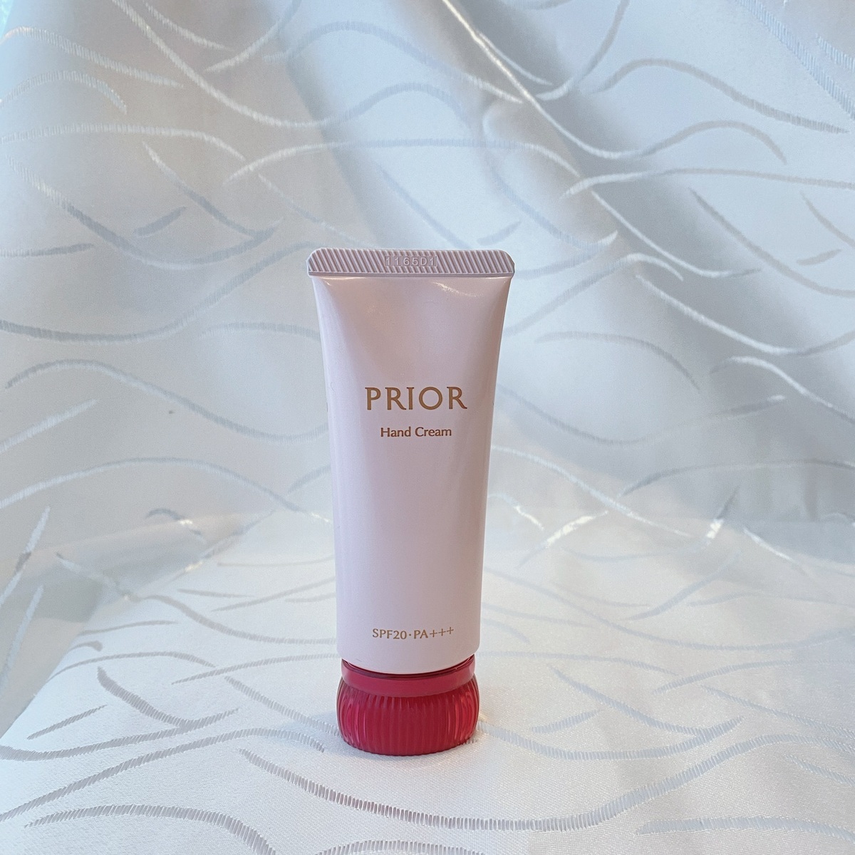【お出かけ前の手元ケア】資生堂プリオール「おしろい美肌ハンドクリーム」で、印象をさりげなく整えて