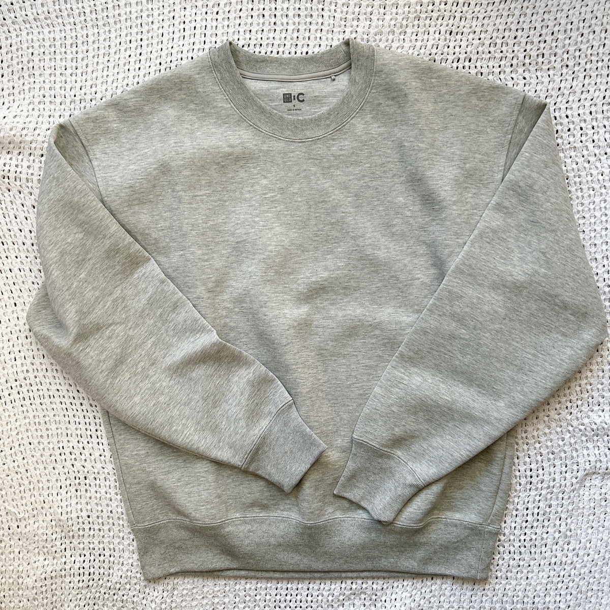 小柄×スカート派だけどメンズを選ぶ。万能 UNIQLO : C のグレースウェット　【エクラ編集部員の偏愛名品図鑑 #23】