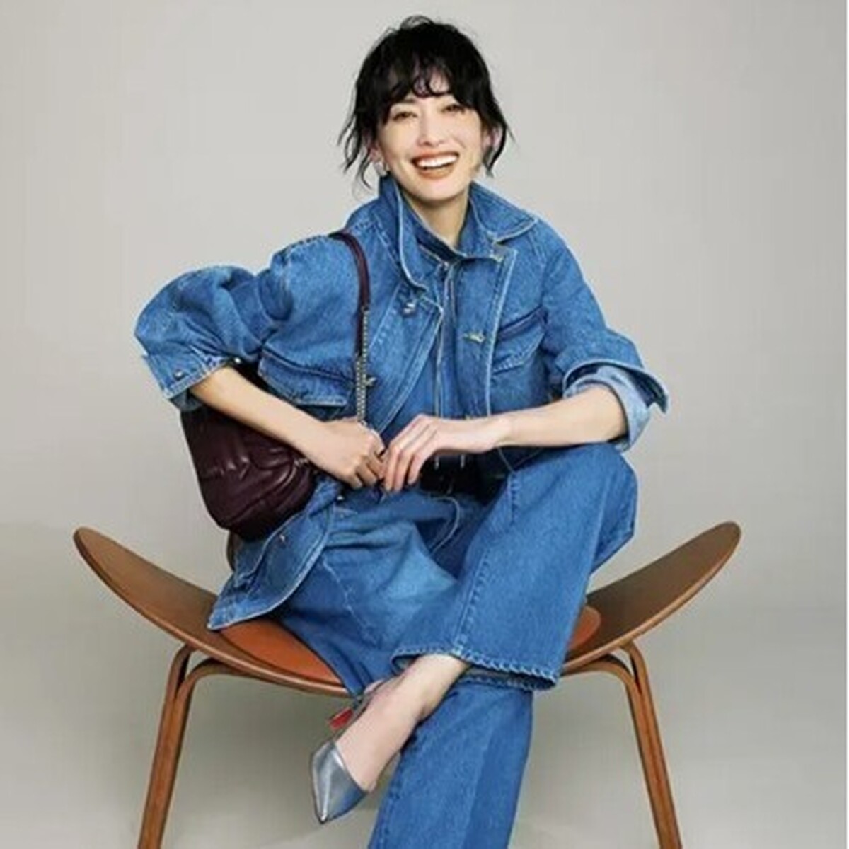 この春「デニムジャケット」でこなれる。50代の大人カジュアルコーデ7選