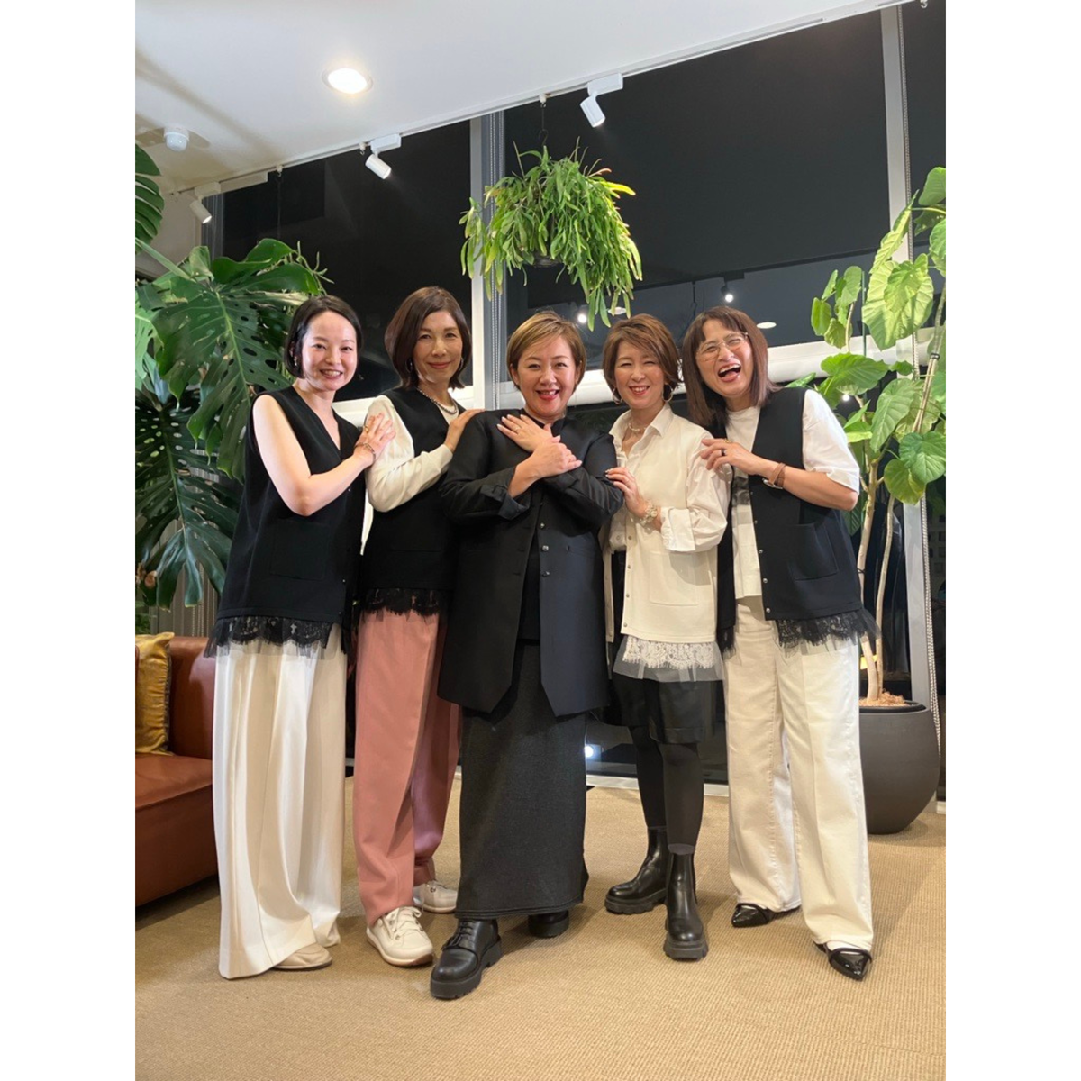 【アーカイブ動画あり】【Room no.8× E by eclatコラボアイテム 】Room no.8デザイナー 小島直子さんがご登場！2/5(木)20:00 インスタライブ開催