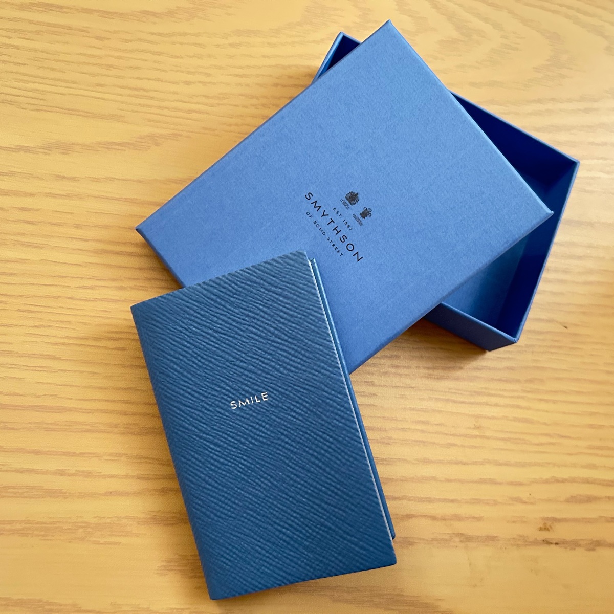 幸せ探しをしたくなる、スマイソンのノート【エクラ編集部員の偏愛名品図鑑 #3】