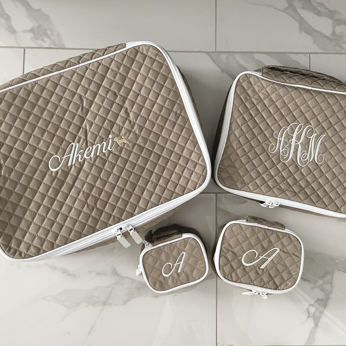 「HOTEL LIKE INTERIOR」−リュクスなホームスタイルを