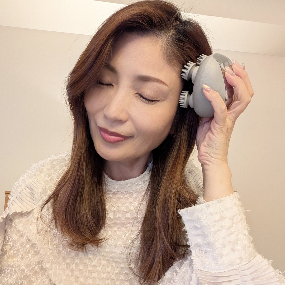 【大人の頭皮ケア】顔のたるみ対策に！お気に入りのヘッドマッサージャー♡