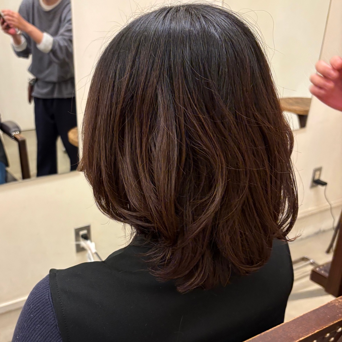 くせ毛を活かす！この春のミディアムボブヘア