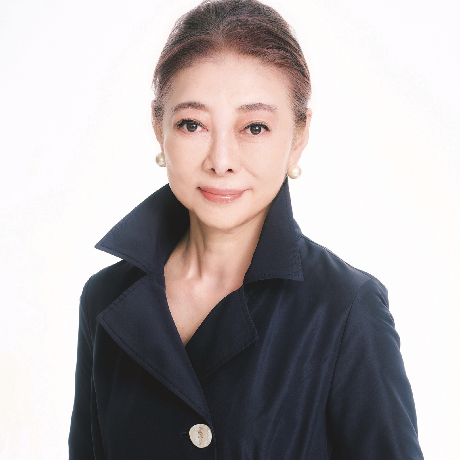 年齢を誇りに変えて、私らしく！ 齋藤 薫“豊かに生きる”美の指針