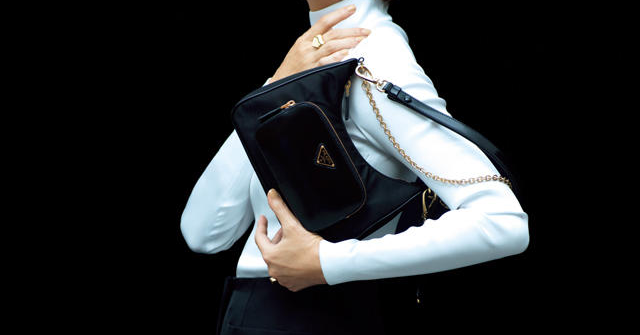 富岡佳子さん リュクスなバッグ】プラダの進化しつづけるアイコン