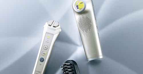 50代の美顔器初心者さんにもおすすめ！欲張りな大人肌に「“リフト＋α