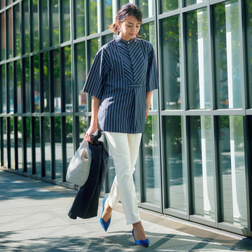 白デニムは細身のテーパードシルエットで美脚をかなえて【アラフィーの新定番は白デニム】