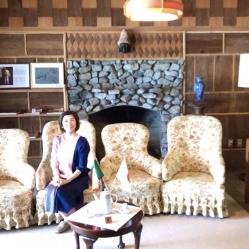 市松模様の外観が際立つ中禅寺湖畔に佇むイタリア大使館別荘を拝館