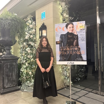 ブラックコーデで、【ソワレ・ドゥ・エクラ】へ