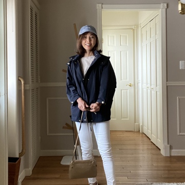 ホワイトデニムにウールリッチのアークティックパーカ