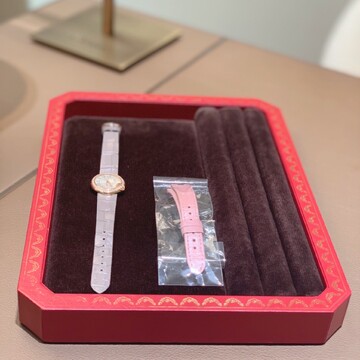 時計ベルトのカラーを変えて♪