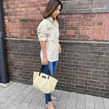 エクラ10月号付録のトートを持ってブランチ