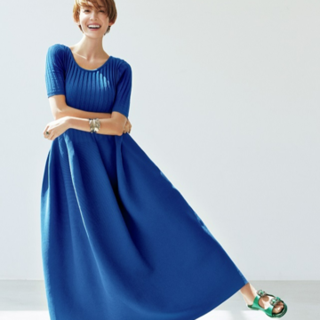 【ジェムサンダルで夏コーデ】きらめきで足もとを飾って全身を華やかにドレスアップ！