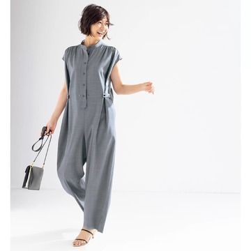 富岡佳子さんがまとう、大人を美しく見せる洗練アイテム「DÉPAREILLÉ×éclat」サマーウールコンビネゾン