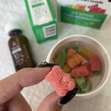 今注目！のCBDはじめました