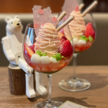 恵比寿のai'sさんで「大人の苺パフェ」を満喫