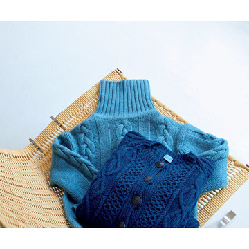 MADE IN JAPANの隠れた名品「LITMUSの藍染めニット」