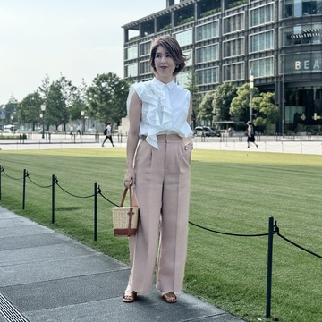 華やかブラウスで華組同期ランチ会へ♪