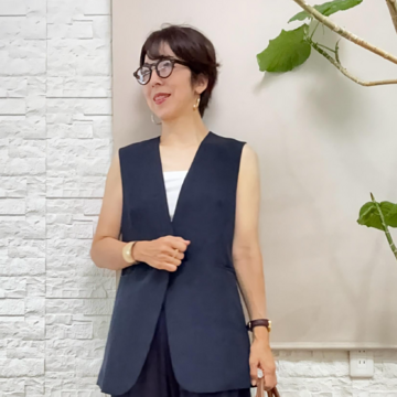 50代真夏のカジュアルユニクロパンツ×ジレコーデ