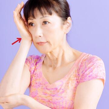 ガチガチな咬筋を緩めれば「ほうれい線」は薄くなる！【50代からのリンパケア】
