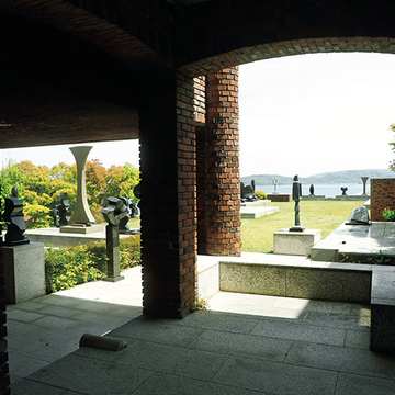 フォトグラファー・竹内裕二さんが惹かれた「NAGARE STUDIO 流政之美術館」