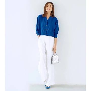 万能カーディガンやワンピース…「E by éclat」大人をきれいに見せる服