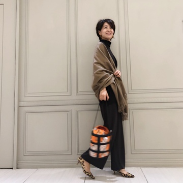 冬物のお買い物は限定色のストール