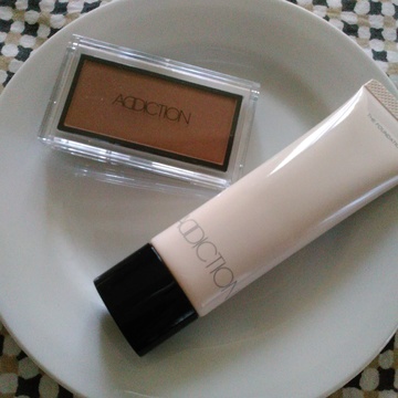 メイクを変えたくなったので。