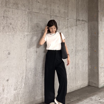 E by éclat　優美なセミワイドパンツ