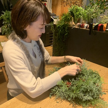 中目黒のオシャレな器屋さんでクリスマスリースづくりに挑戦