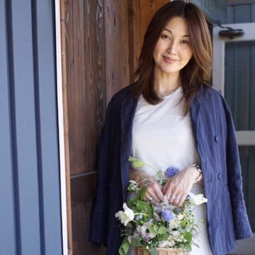 堅くない、気取らない、春の相棒ジャケットとイースターアレンジバスケット