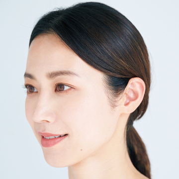 ヘアダメージやパサつきには「ストレートアイロン」で、老け見え回避！【50代髪型・ヘアスタイル】