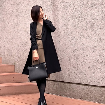 カーキ＆ブラックで青山デート