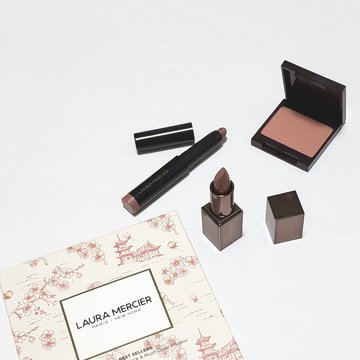 ローラメルシエの人気カラーアイテムのセットです♪