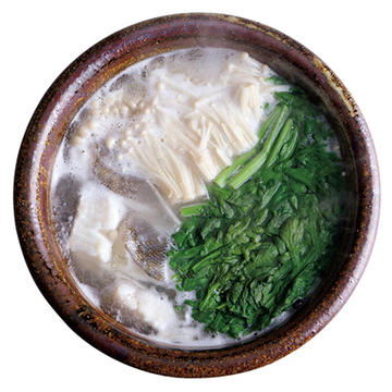豆板醤のタレでメリハリを！ 白身魚と春菊の鍋【絶品鍋レシピ28days】