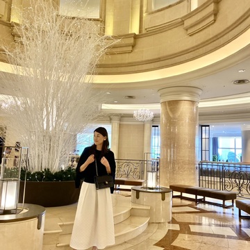 大人のお台場はモノトーンコーデで