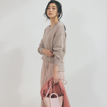 【春ベージュの魔法】トレンドのくすみパステルと合わせれば即おしゃれに！