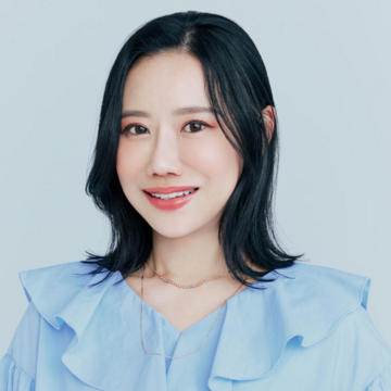 リズムを生むハネ感で、ミディアムに軽やかなニュアンスを【50代髪型・ヘアスタイル】