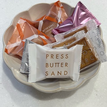 頂きもの＊名古屋限定茅乃舎だし・プレスバターサンド・夏休みハンバーグ