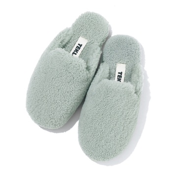 秋冬の自宅時間を豊かにしてくれる、テクラのスリッパ、ベルナルドの小物入れ