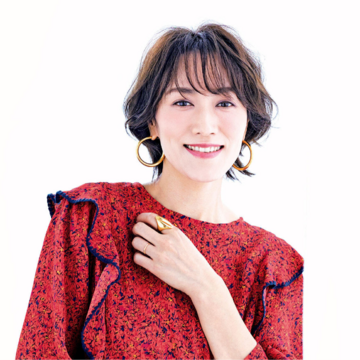 髪のクセを生かしたひし形ショートヘアで美人バランスに【40代・50代髪型】