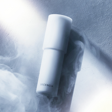 【50代おすすめ新作コスメ】倉田真由美さんが選んだのはディセンシアの「ホワイト F/L コンセントレート」