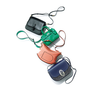 即上級者コーデに！ロングコートと好相性な「クロスボディバッグ」4選