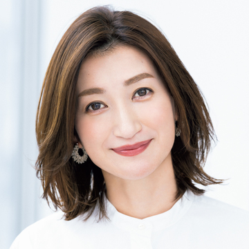 フロントの仕込みでアレンジ映えする「肩レングスボブ」【50代髪型・ヘアスタイル】