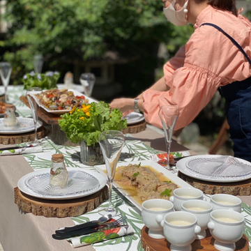きれい色パフスリーブで石窯ガーデンランチ♪