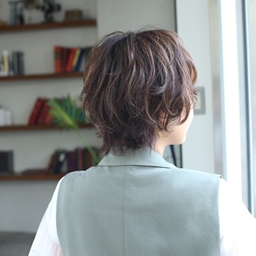 ハイライトを入れてアラフィーヘアチェンジ♪　