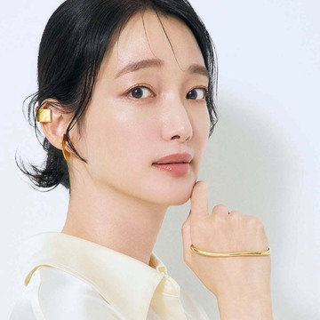 上品さ重視ならこれ！フレッシュなツヤ肌を作る化粧下地とファンデーションのペアリング